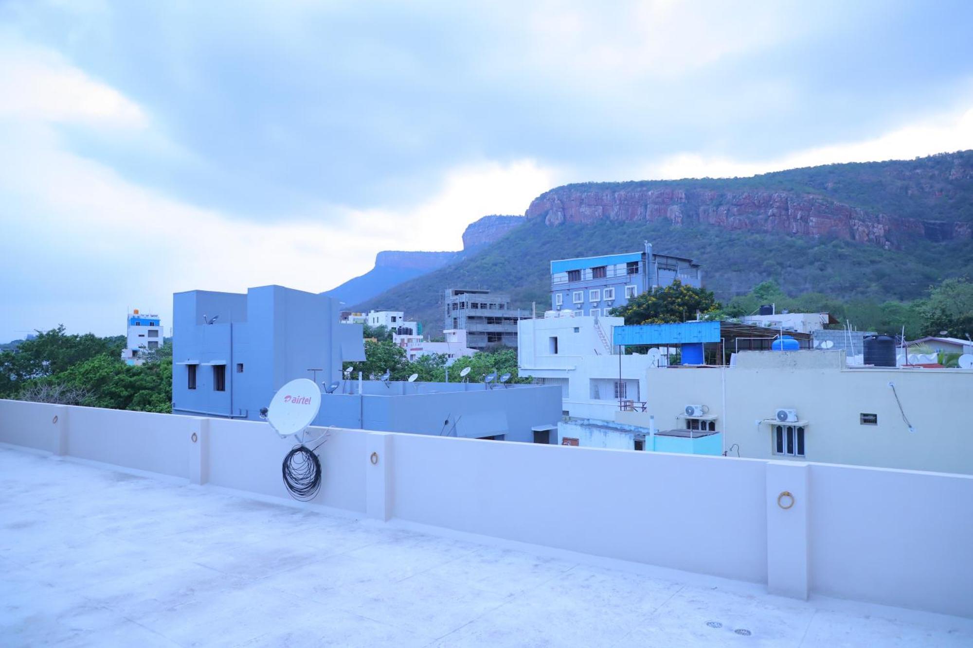 Nanda Mohan Homestay- Luxuries Ac Apartment Close To Alipiri Foothills-Kapila Teertham And Iskcon Temple Tirupati Eksteriør bilde