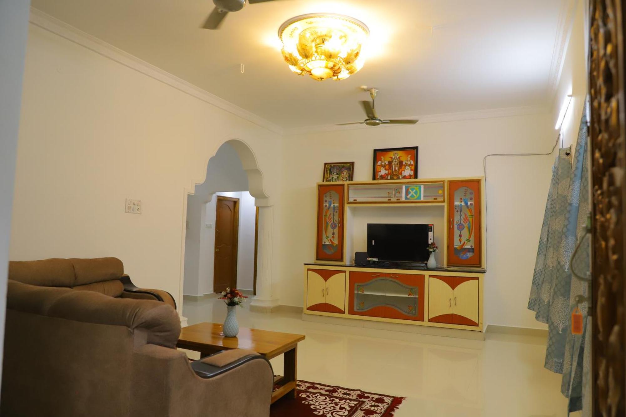 Nanda Mohan Homestay- Luxuries Ac Apartment Close To Alipiri Foothills-Kapila Teertham And Iskcon Temple Tirupati Eksteriør bilde