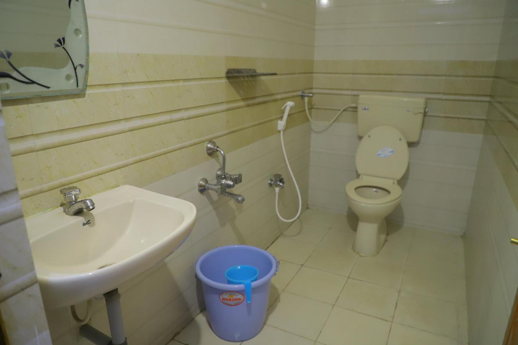 Nanda Mohan Homestay- Luxuries Ac Apartment Close To Alipiri Foothills-Kapila Teertham And Iskcon Temple Tirupati Eksteriør bilde