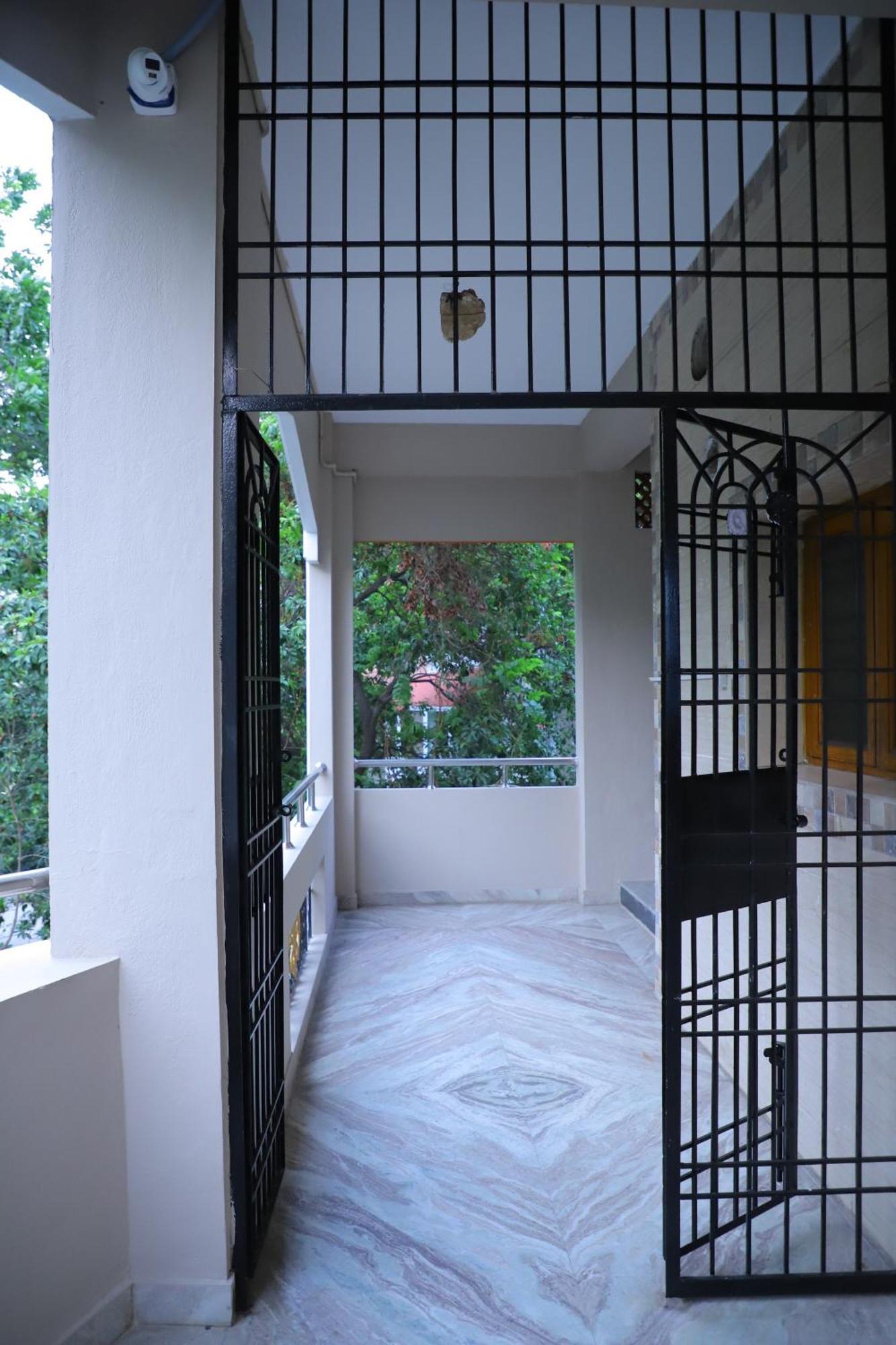 Nanda Mohan Homestay- Luxuries Ac Apartment Close To Alipiri Foothills-Kapila Teertham And Iskcon Temple Tirupati Eksteriør bilde